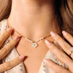 Femme Luzaka Colliers<Collier Fleur nacre acier doré or